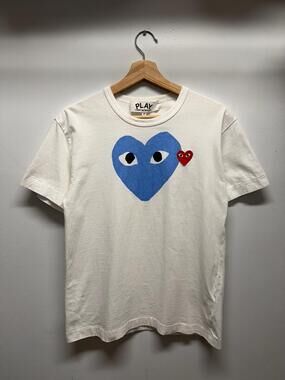 PLAY Comme des Garçons Blue Heart Print Tee